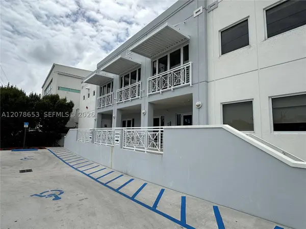 9830 SW 77th Ave, Miami, FL 33156