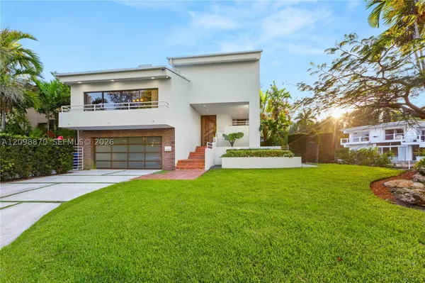 3520 Rockerman Rd, Miami, FL 33133