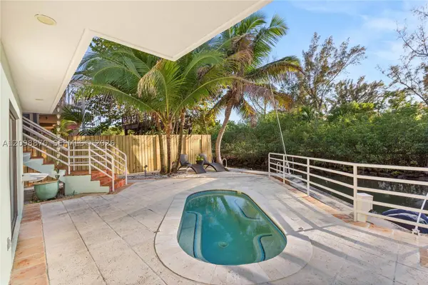 3520 Rockerman Rd, Miami, FL 33133