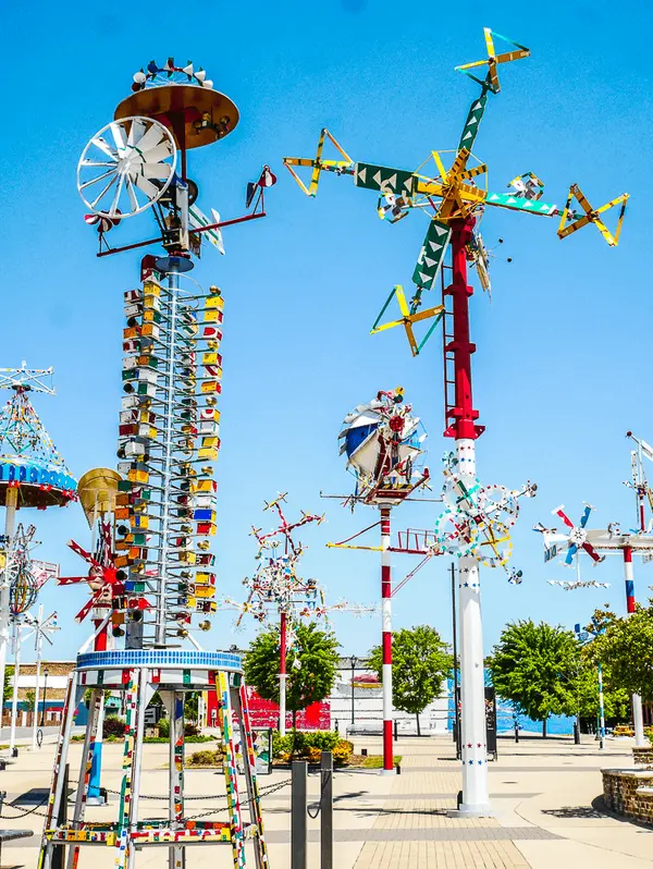 Whirligig Park Wilson NC: Homes Near This Landmark