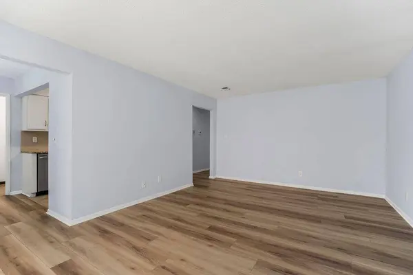 10106 W 96th-#C TER, Overland Park, KS 66214