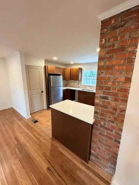 400 W 86th TER, Kansas City, MO 64114