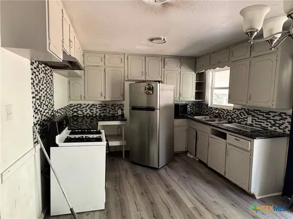 1505 N W S Young DR, Killeen, TX 76543