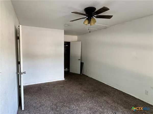 1505 N W S Young DR, Killeen, TX 76543