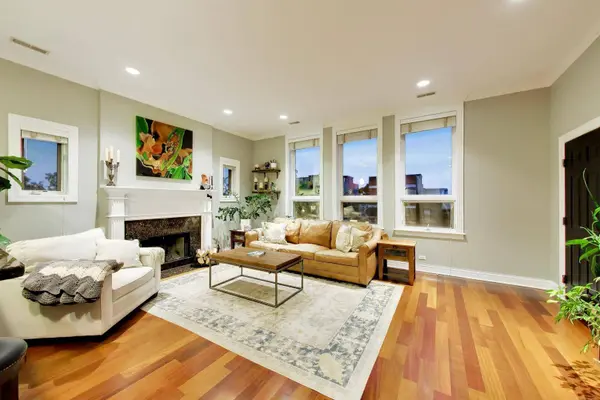 4110 N Western AVE #4N, Chicago, IL 60618