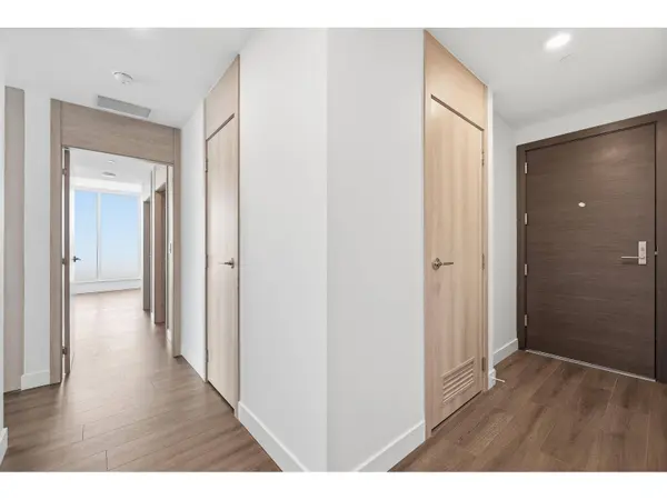 10750 135A ST #2908, Surrey, BC V3T0V4