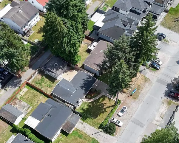 9714 131 ST, Surrey, BC V3T 3P3