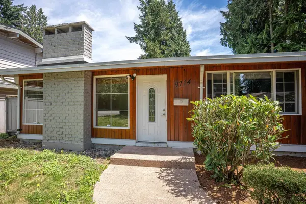 9714 131 ST, Surrey, BC V3T 3P3