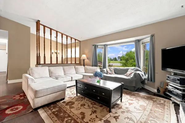 10425 Young RD, Chilliwack, BC V2P 8C4
