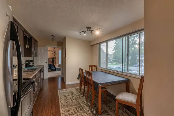 9704 131 ST, Surrey, BC V3T 3P3