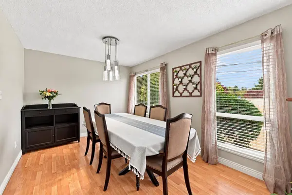 13902 80 AVENUE, Surrey, BC V3W8G2