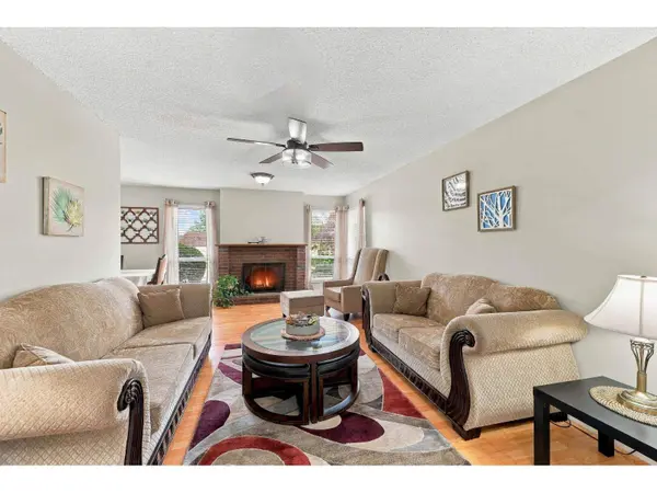 13902 80 AVENUE, Surrey, BC V3W8G2