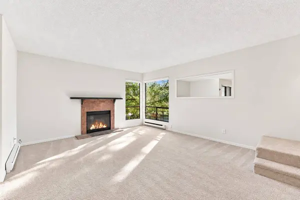 10511 HOLLY PARK LANE, Surrey, BC V3R6X8