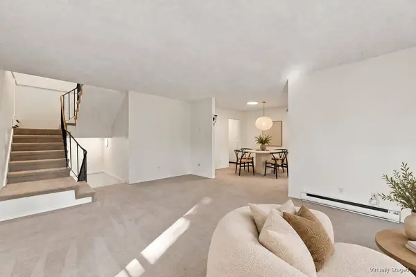 10511 HOLLY PARK LANE, Surrey, BC V3R6X8