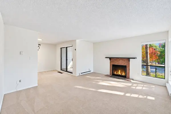 10511 HOLLY PARK LANE, Surrey, BC V3R6X8