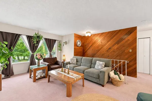 8182 116 STREET, Delta, BC V4C5T9