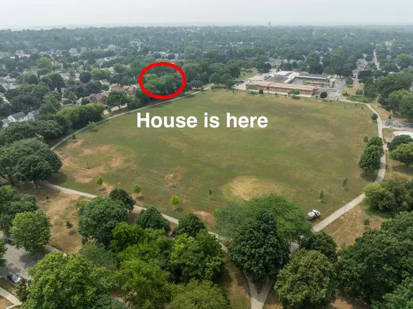 1331 E Saveland AVENUE, Milwaukee, WI 53207