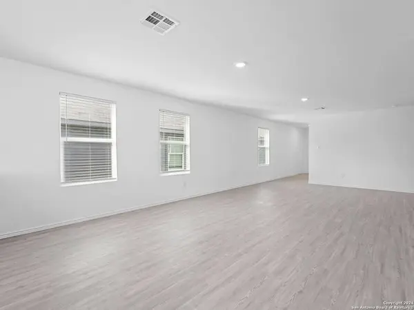 13931 WOOL PARK, San Antonio, TX 78252-4618