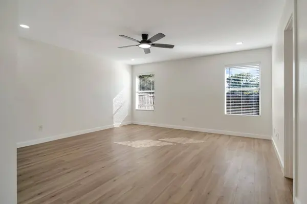 2260 White Oak DR, Little Elm, TX 75068