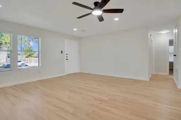 2260 White Oak DR, Little Elm, TX 75068