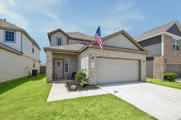 23659 Rainbow Eucalyptus DR