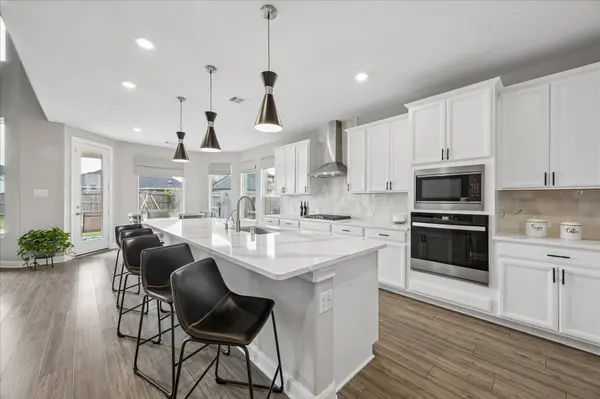 17608 Harpers Way, Conroe, TX 77385