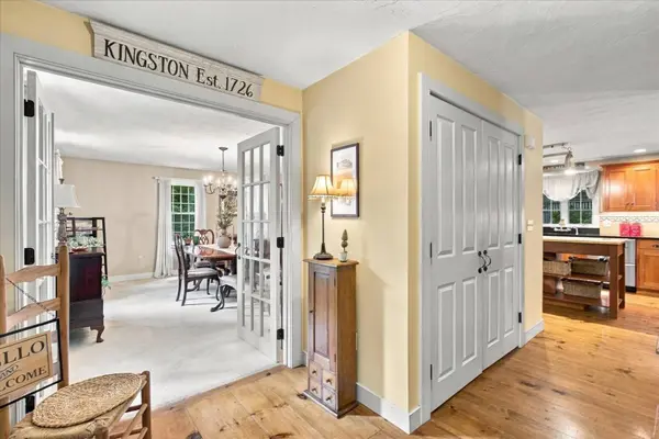 7 Stony Brook Rd, Kingston, MA 02364