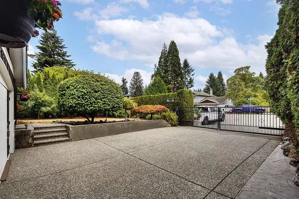 3953 206a ST, Langley, BC V3A 7A8