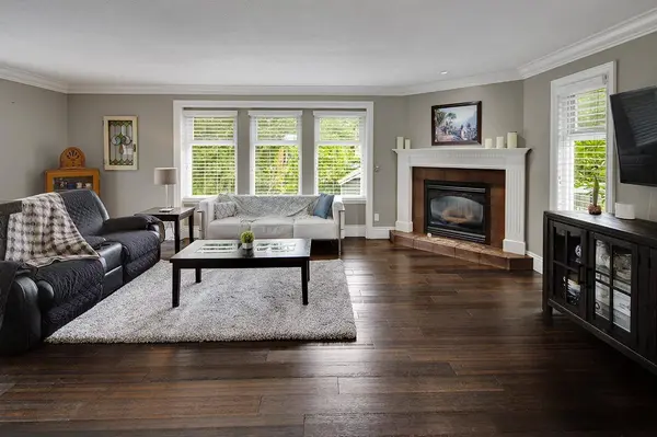 3953 206a ST, Langley, BC V3A 7A8
