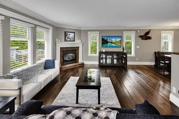 3953 206a ST, Langley, BC V3A 7A8