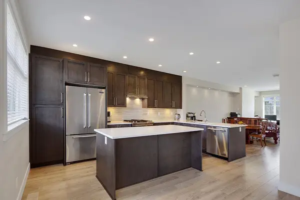 16439 24 AVE