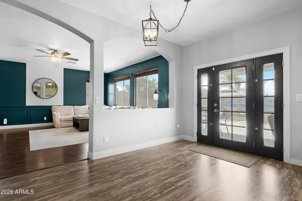 38408 N Dena Court, San Tan Valley, AZ 85140
