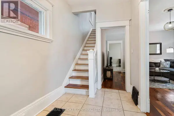 30 DUNDAS STREET, Brantford, ON N3R1R9