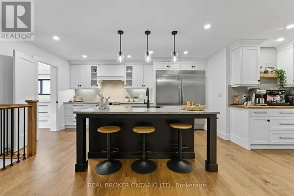115 LAKESHORE ROAD, Norfolk, ON N0J1T0
