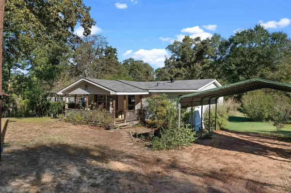 292 County Road 4560, Winnsboro, TX 75494