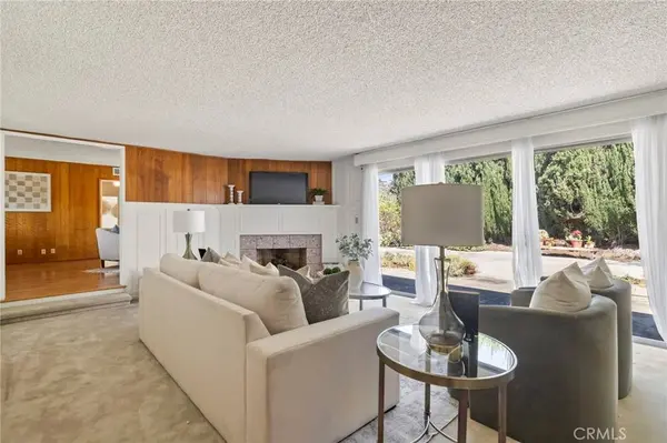 2306 La Sierra WAY, Claremont, CA 91711