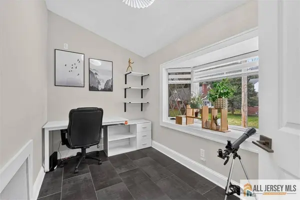 59 Lloyd ST, Edison, NJ 08817