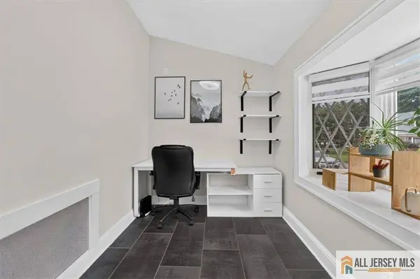 59 Lloyd ST, Edison, NJ 08817