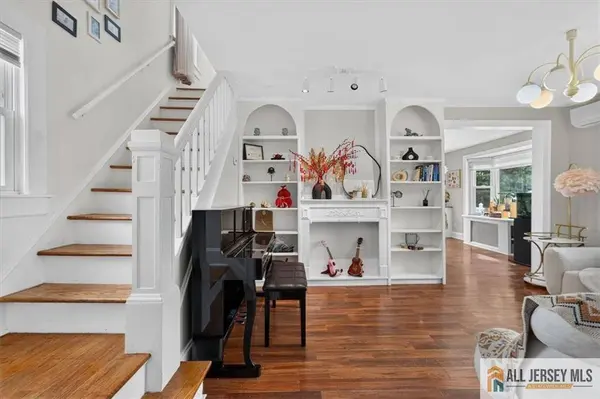 59 Lloyd ST, Edison, NJ 08817