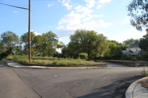 2330 MCKINLEY AVE, San Antonio, TX 78210