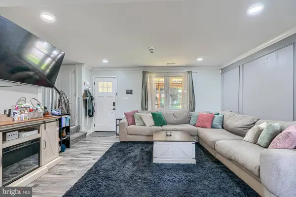 821 WICKLOW RD, Baltimore, MD 21229