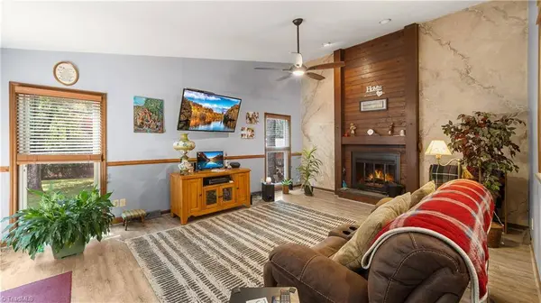 1308 Bunny TRL, Winston-salem, NC 27105