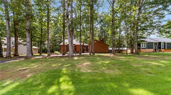 1308 Bunny TRL, Winston-salem, NC 27105