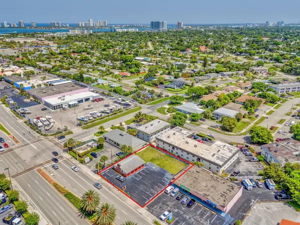 610 Northlake BLVD, Lake Park, FL 33408