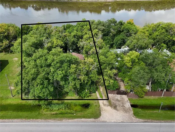 7542 Henderson HWY, Lockport, MB R1B 1A1