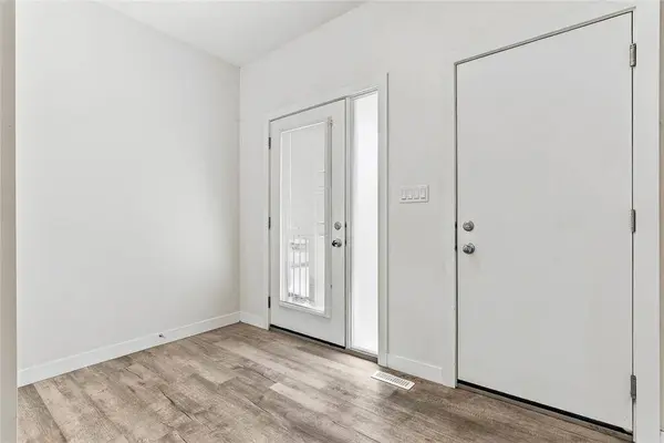 110 Northwater Bay, Winnipeg, MB R3Y 2B7