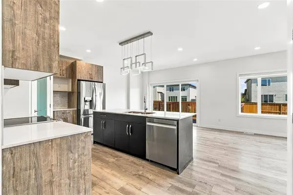 110 Northwater Bay, Winnipeg, MB R3Y 2B7