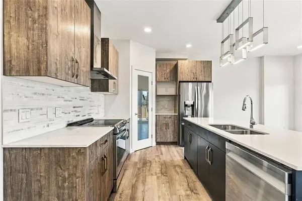 110 Northwater Bay, Winnipeg, MB R3Y 2B7