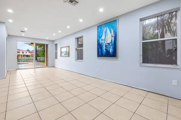 4904 SW 164th AVE, Miramar, FL 33027