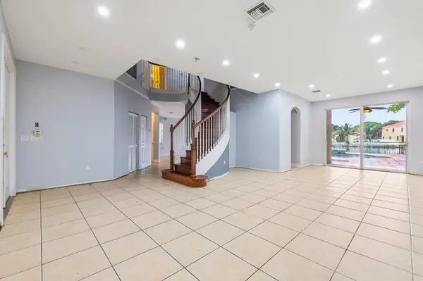4904 SW 164th AVE, Miramar, FL 33027